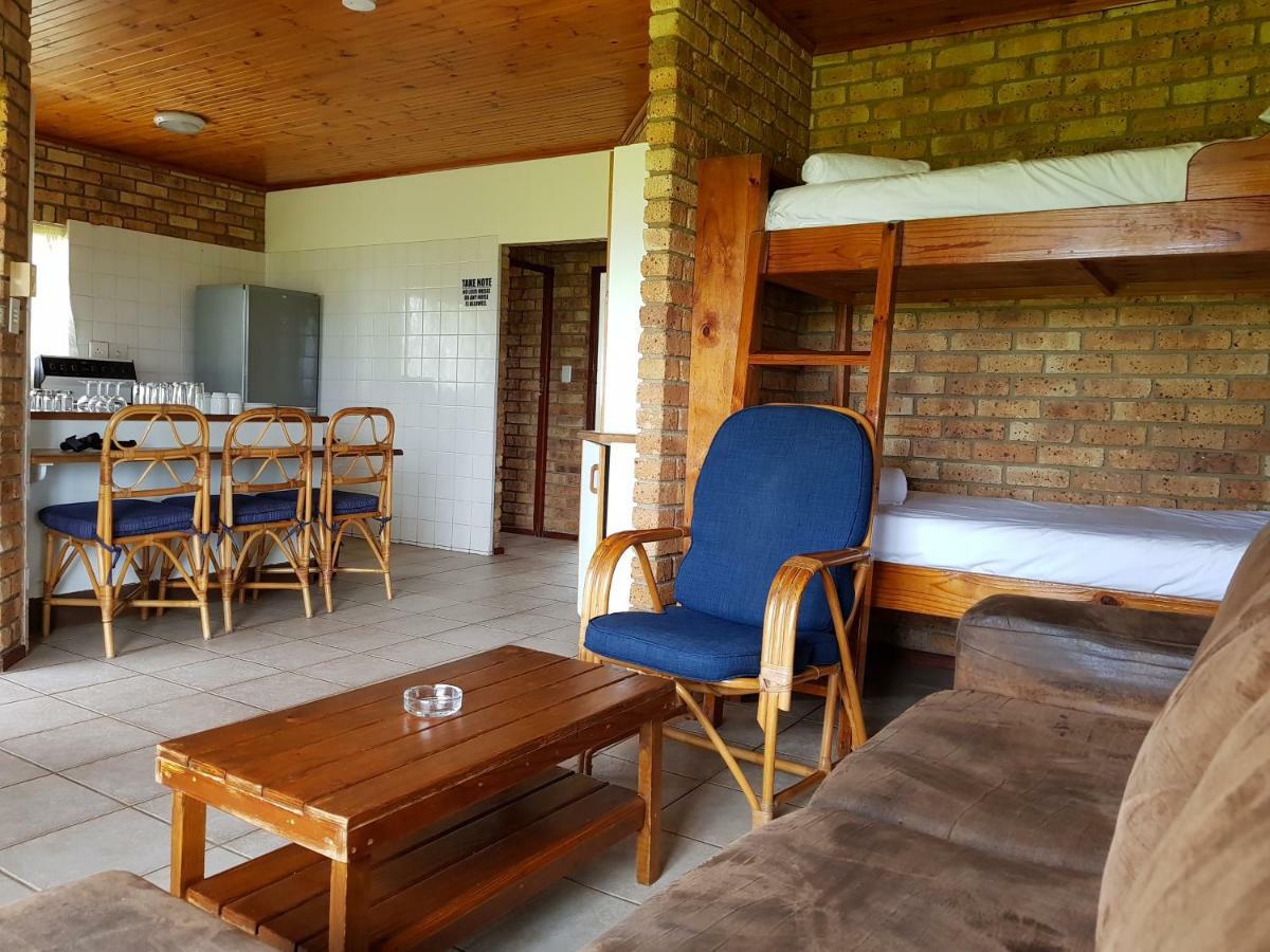 Port Edward Holiday Resort Bagian luar foto