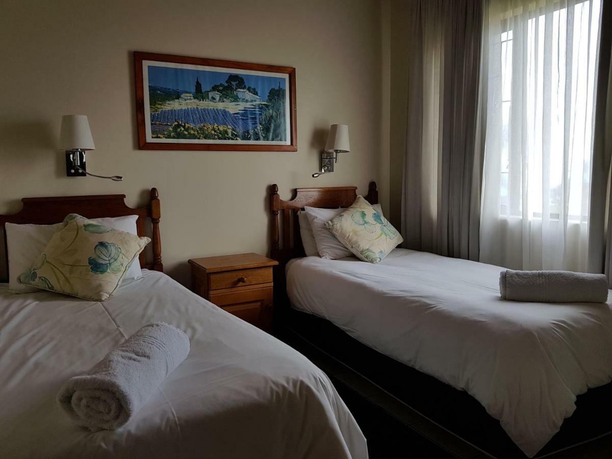 Port Edward Holiday Resort Bagian luar foto