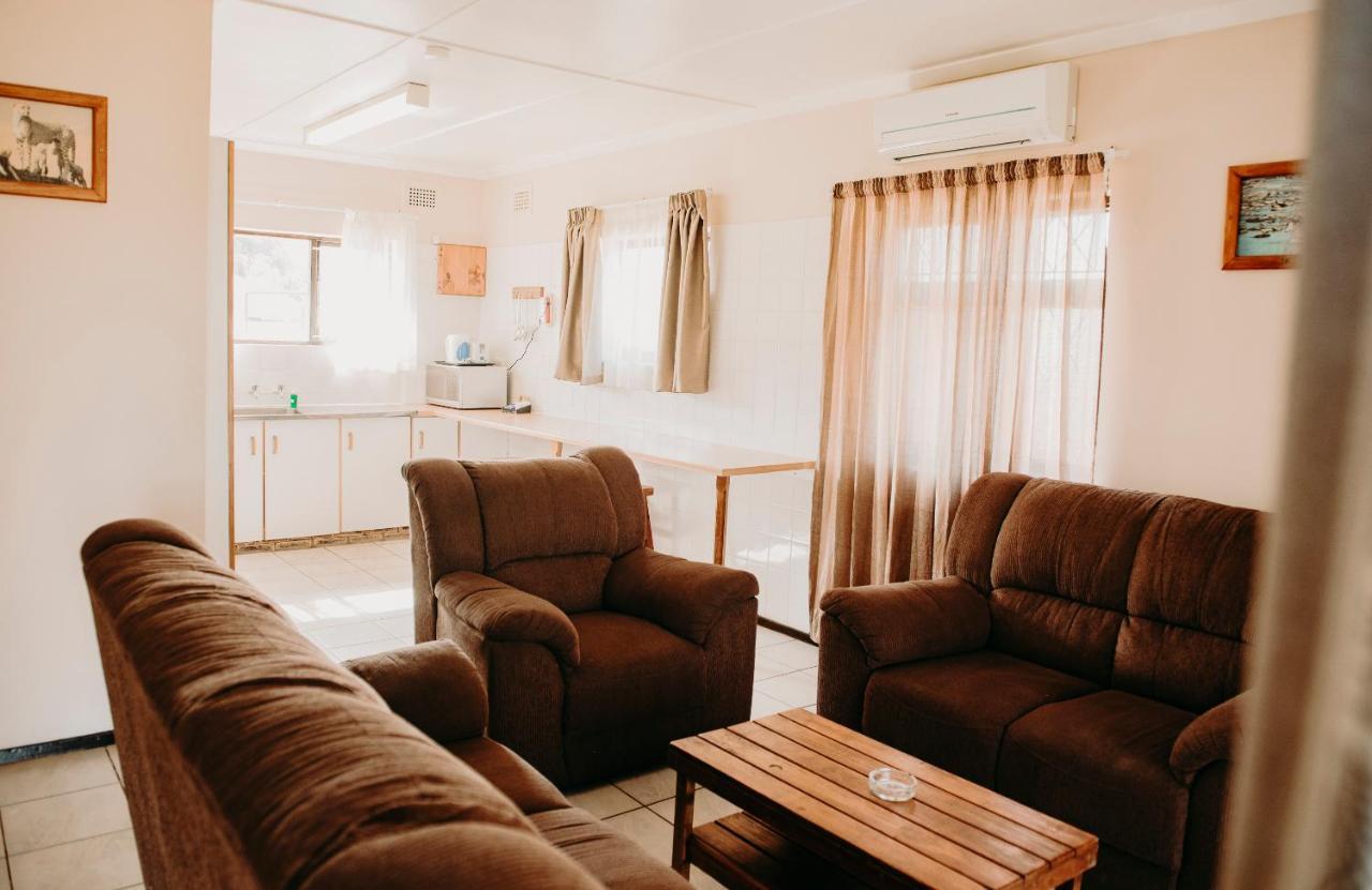 Port Edward Holiday Resort Bagian luar foto