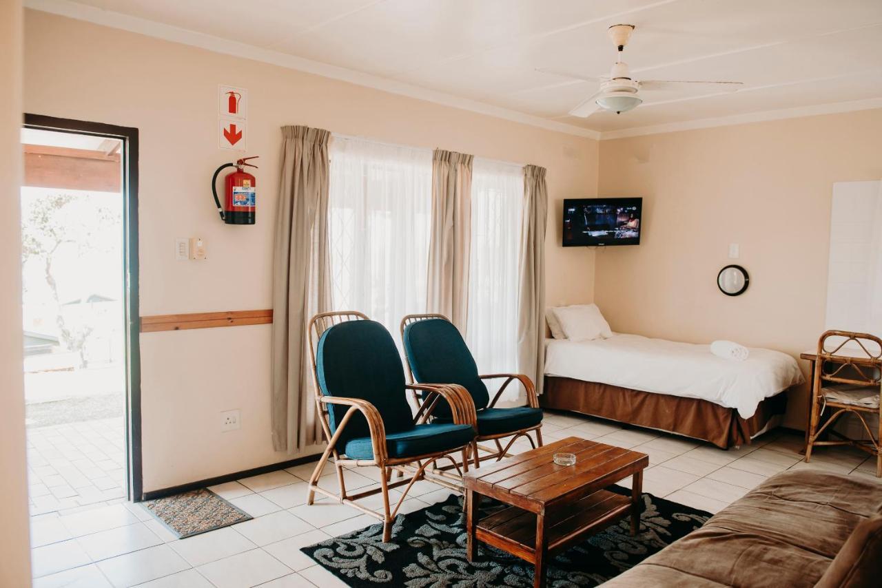 Port Edward Holiday Resort Bagian luar foto